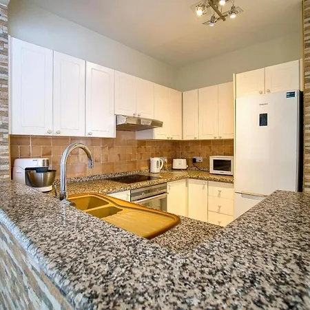 Limnaria Gardens H 202 * Πάφος