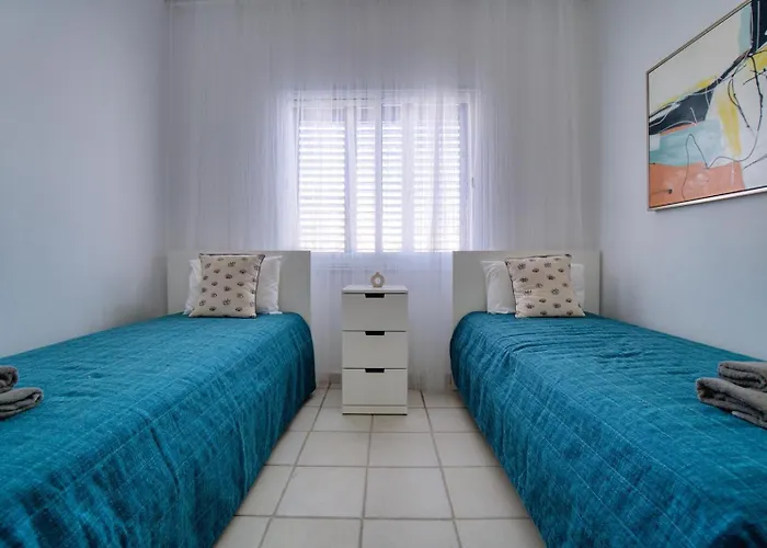 Limnaria Gardens H 202 アパート パ フォス